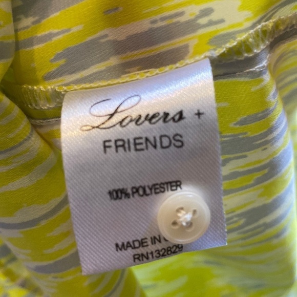 Lovers + Friends Blue and green patterned long sleeve blouse size large - Picture 5 of 5